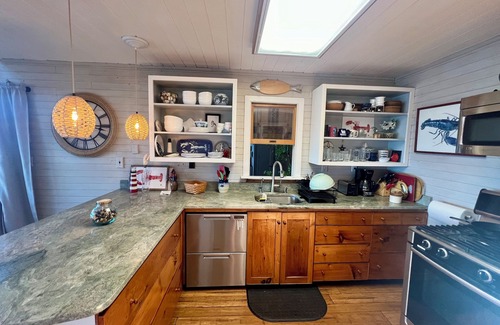 Eastport House | Oceanfront - 3 Acre Private Beach Property, See Whales & Eagles from the Deck