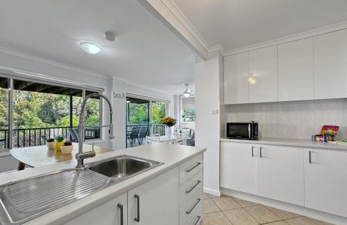 Malua Bay House | Oceanfront 4-Bed Haven with BBQ & Alfresco Dining