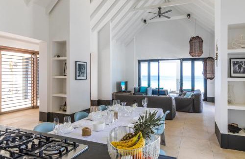 Belnem Villa | Oceanfront 72 & Sunny
