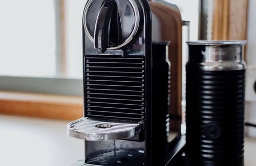 Bicheno Apartment | OceanFront - Absolute Waterfront