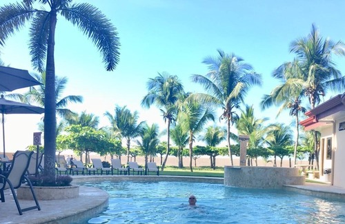 Barrio Los Faroles Condo | Oceanfront Condo