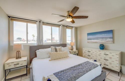 South Mission Beach House | Oceanfront Condo with Front Patio, Gas Grill, Fire Pit - Prime Location!