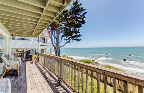 Cayucos House | Oceanfront Delight