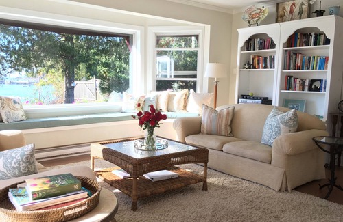 Vesuvius House | Oceanfront Home with Spectacular Views