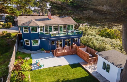 Montara House | Oceanfront Home Retreat w Breathtaking Views of Fitzgerald Marine Reserve