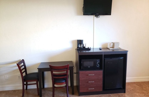 Ormond Shores Hotel | Oceanfront Inn and Suites
