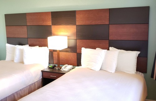 Ormond Shores Hotel | Oceanfront Inn and Suites