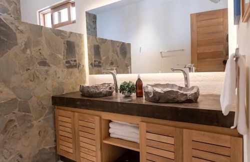 San Pedro Mixtepec Villa | Oceanfront Oasis The Window to Paradise