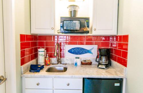 Myrtle Beach House | Oceanfront Pet Friendly Modern Suite