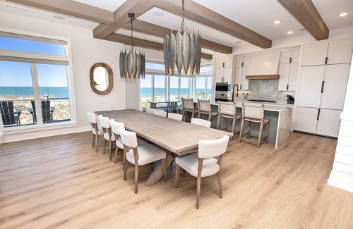 Currituck County House | OCEANFRONT, Private Pool, ELEV, Ocean Views! OS607F, Saltspray Sunrise