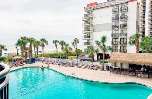 Myrtle Beach House | Oceanfront Resort Suite w Lazy River