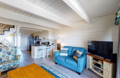 Midtown Ocean City House | Oceanfront Townhouse w/Private Balcony, Great Views, Washer/Dryer, Central AC