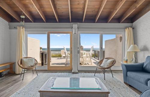 Pine Knoll Shores House | Oceans 2 condo