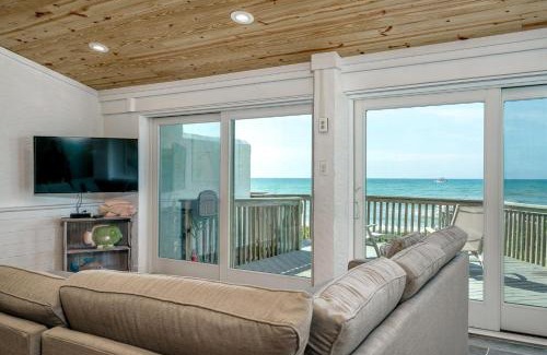 Pine Knoll Shores House | Oceans 6 condo