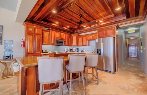 Boca Ciega Condo | Ocean’s Edge 1A – Ground-Floor Beachfront Condo on Ambergris Caye