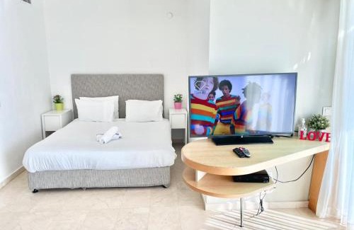 Herzliya Pituach Apartment | Oceanus apartment hotel