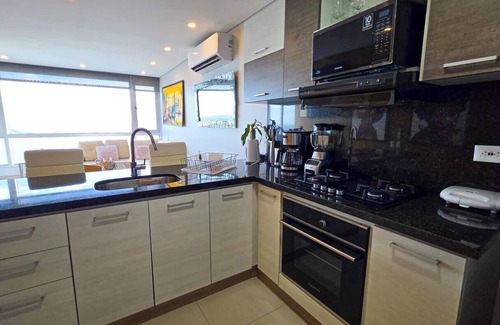 El Laguito Condo | Oceanview Suite Pools Gym Guest Access