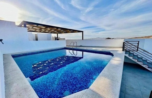 Libertad Apartment | Oceanwiew Condo Rooftop pool