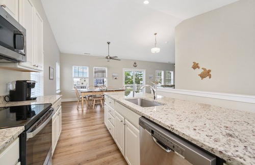 Captain's Cove House | Octopus's Garden - Gorgeous Waterfront in Captain's Cove!