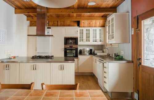Seguero Hotel | Off Grid Girona - NEW OPENING