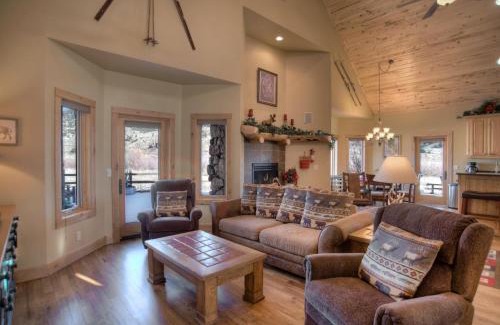 South Fork House | Off the Beaten Path