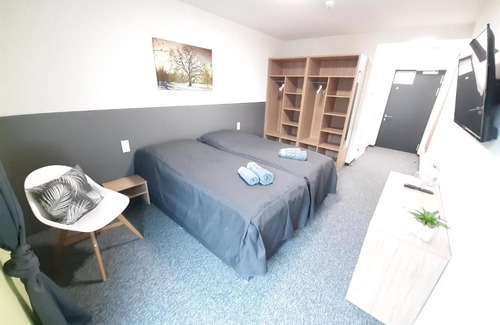 Bad Voeslau Hotel | Office Base Bad Vöslau MOTEL