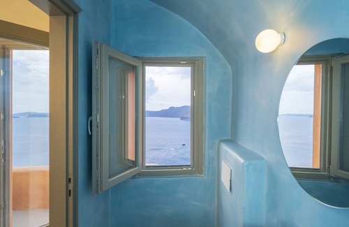 Oia Apartment | Oia Waves by SV