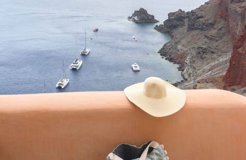 Oia Apartment | Oia Waves by SV