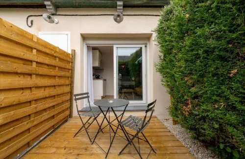 Valenciennes Apartment | OIQIA Air Nomad Sydney