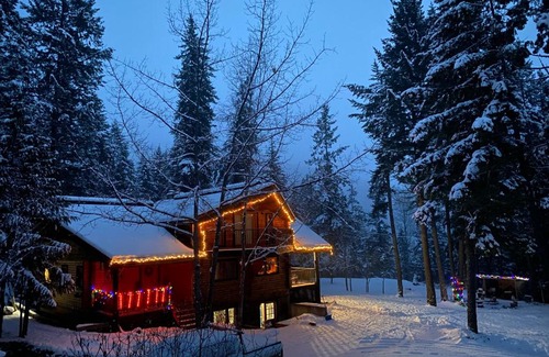 Vernon House | Okanagan Mountain Retreat
