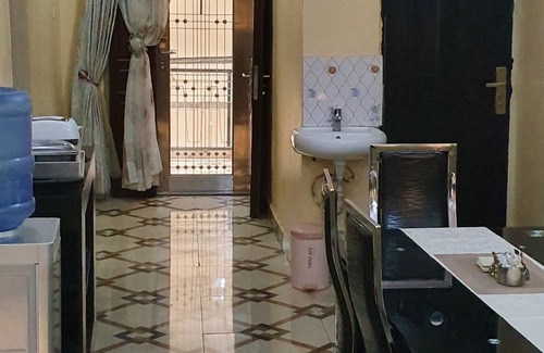 Mushin House | OLAXY3 Modern & Cosy En Suite Rooms. 3 Taofik Abolaji Street. Ilasa Mushin Lagos