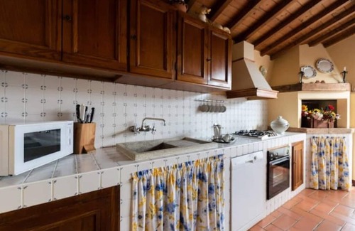 Barberino Tavarnelle House | Old Barn in Chianti