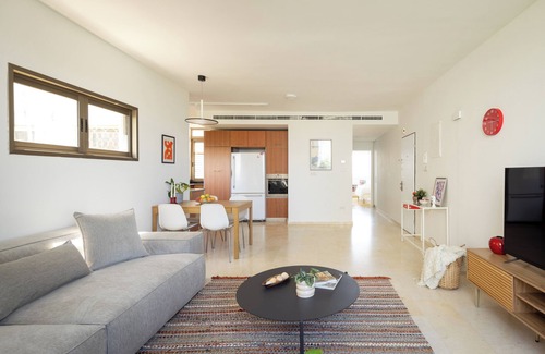 Tel Aviv City Center Apartment | Old North Green Oasis by Sea N' Rent