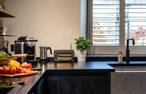 East Horrington House | Old Parlour Haven - Two Bedroom House, Sleeps 4
