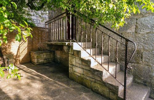 Zrnovo Apartment | Old Small Stone House