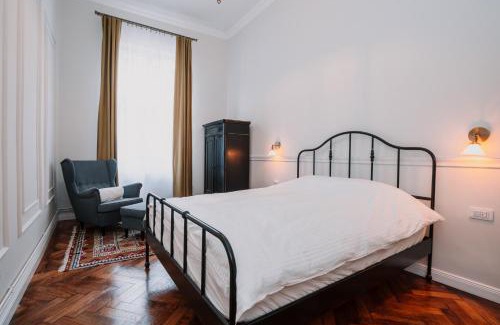 Old Town Apartment | Old Town Central Apartment