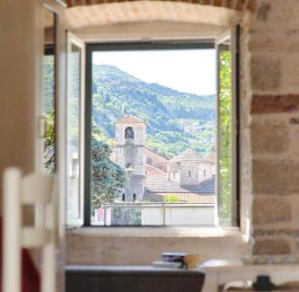 Kotor Apartment | Old Town View - Sunny, Bright & Quiet