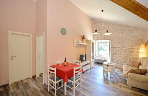 Kotor Apartment | Old Town View - Sunny, Bright & Quiet
