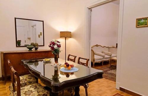 As-Sayidah Zaynab Apartment | Old World Charm