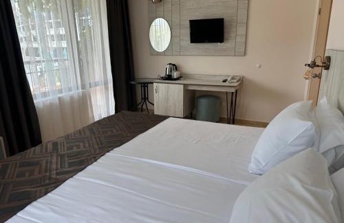 Sunny Beach Hotel | Oleander House and Tennis Club