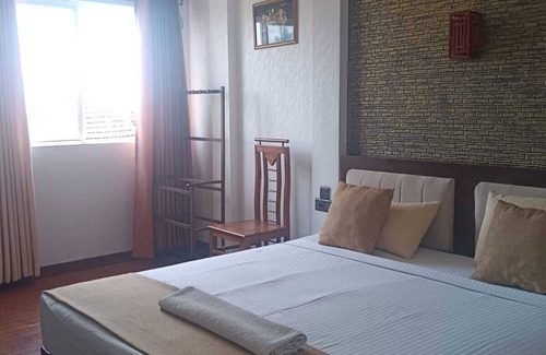 Daluwakotuwa Hotel | Oleesha Hotel & Restaurant