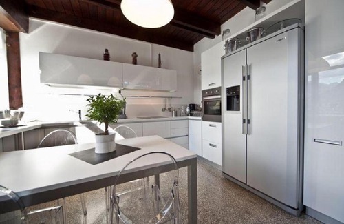 Olgiasca Villa | Olgiasca Villa Sleeps 6 Pool WiFi