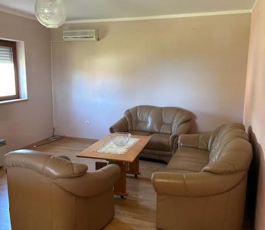 Velim Apartment | OLIVA DOM Čista Mala
