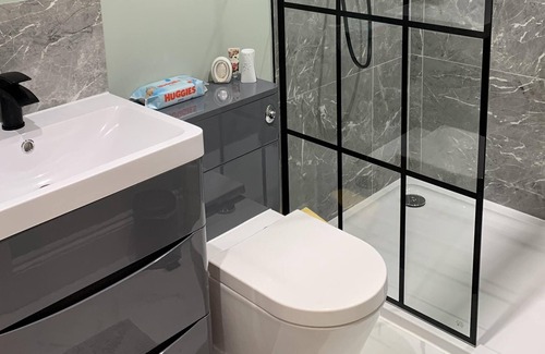 Cromer Apartment | Oliva Verde