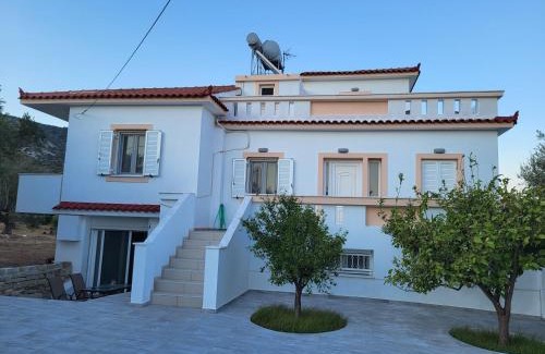 Marathokampos Villa | Olive Τree Ηouses