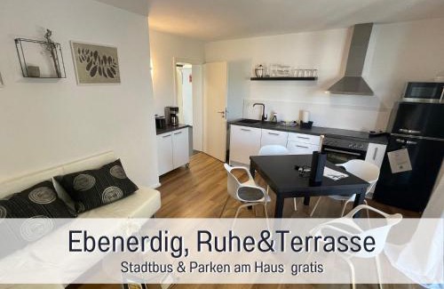 Ueberlingen Apartment | OLIVE - Ruhe & Entspannung in 2-Zi-Fewo mit Garten-Whirlpool, Terrasse & Hund willkommen by FerienWohnenAmSee