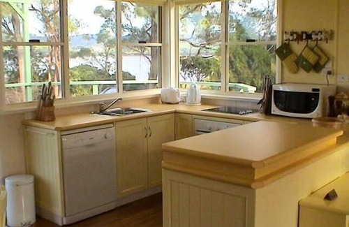 Windermere Cottage | Olive's Cottage, Garden and Fabulous Views: Winter Special 33% off for 3+ Nights