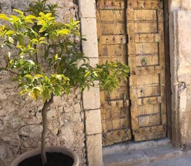 Noto House | oliveraie de caractère