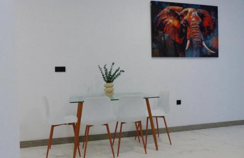 Distrito Centro Apartment | Ollerías Centro