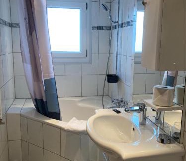 Graechen Apartment | Olympia 3 by Alte Bock